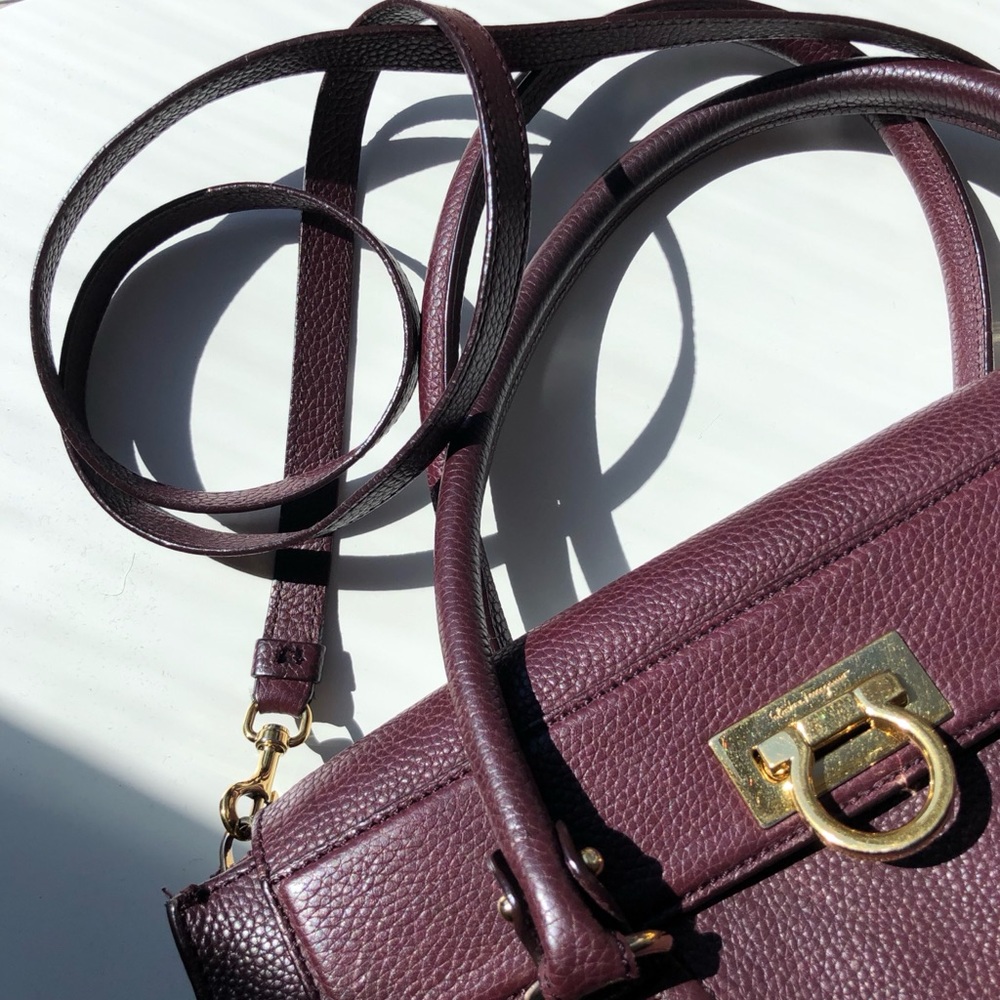 Salvatore Ferragamo Medium Sofia - Picture 2 of 9